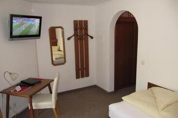 Soliva Hotel & Apartments