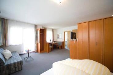 Soliva Hotel & Apartments