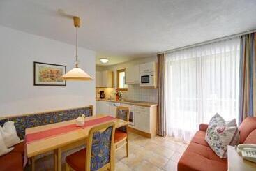 Soliva Hotel & Apartments