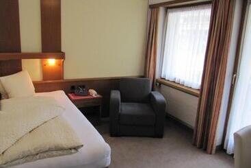 Soliva Hotel & Apartments