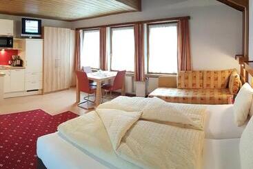 Soliva Hotel & Apartments