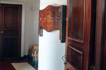 تختخواب و صبحانه The Quixote House