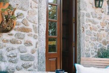 تختخواب و صبحانه The Quixote House