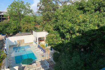 هتل Acuario Melgar