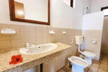 هتل Beach Front Pool Resort