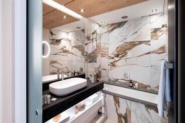 Mgm Hotels & Residences Hotel Alhena
