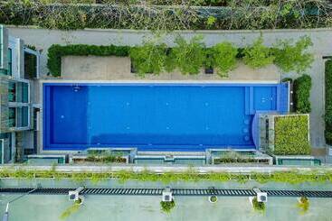 Rainforest Hotel By Nsun