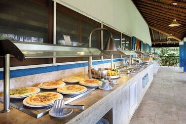 The Signature Level At Grand Palladium Imbassaí Resort & Spa
