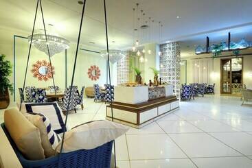 The Signature Level At Grand Palladium Imbassaí Resort & Spa
