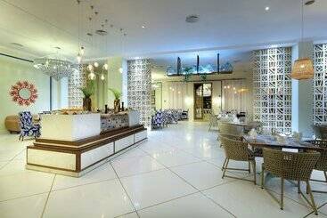 The Signature Level At Grand Palladium Imbassaí Resort & Spa