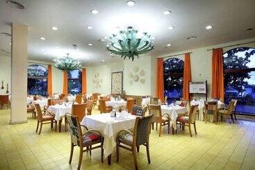 The Signature Level At Grand Palladium Imbassaí Resort & Spa