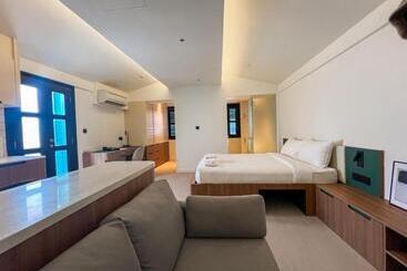 Weave Suites   Midtown