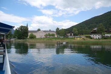 Frühstückspension Schlosswirt