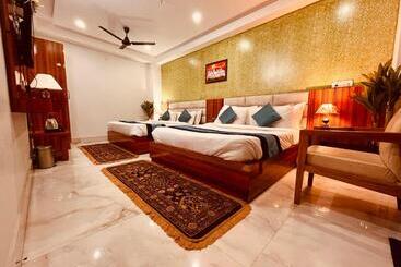 هتل The Spring Inn, Haridwar A Four Star Luxury