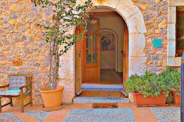 Villa Can Massienet By Slow Villas - Buger