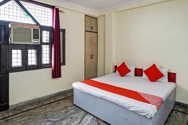 Super Hotel O Sai Residency