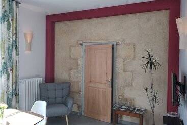 تختخواب و صبحانه Clos Des Moulins
