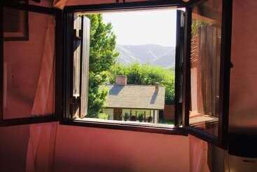تختخواب و صبحانه La Posada De Akasha