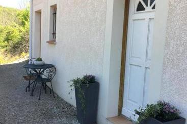 تختخواب و صبحانه Maison Des Vignes