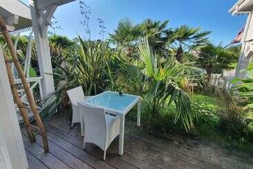 تختخواب و صبحانه Villa Bora Bora