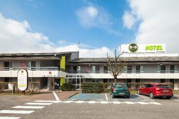 B&b Hotel La Queue En Brie
