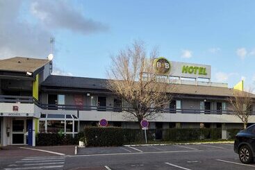 B&b Hotel La Queue En Brie