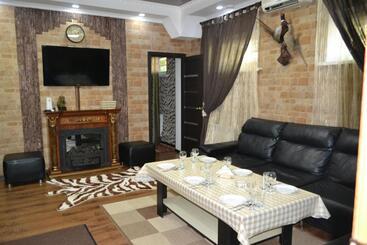 هتل Gostinitsa Grand