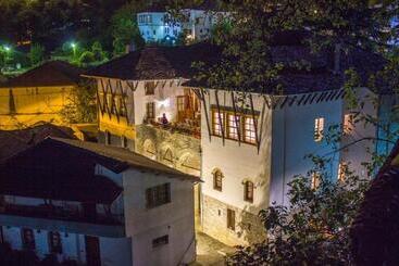 هتل Old Bazaar 1790