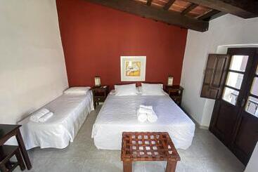 هتل Plaza Cafayate