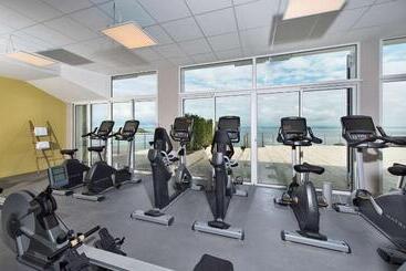 استراحتگاه Hôtel Valdys Thalasso & Spa La Baie
