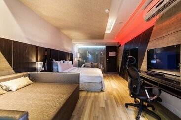 Ty Motel