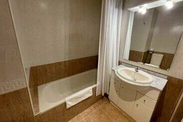 Apartamentos El Pilar 3000