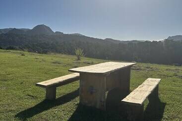 مسافرخانه Refúgio Do Sol Campestre