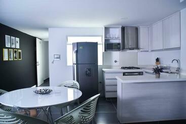 Apartamento De 3 Habitaciones Con Jacuzzi Deluxe! - Envigado