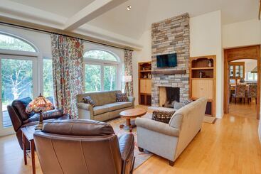 Cozy Fairfield Countryside Retreat With Patio!