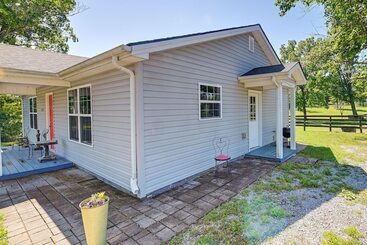 Cozy Georgetown Cottage On A Working Horse Farm!
