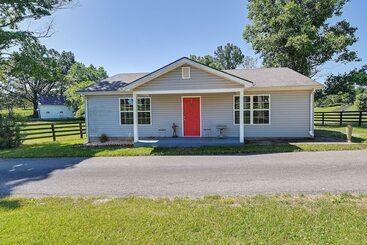 Cozy Georgetown Cottage On A Working Horse Farm!