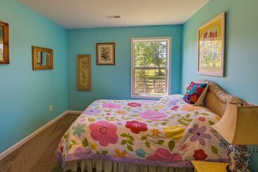 Cozy Georgetown Cottage On A Working Horse Farm!