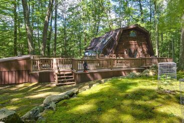 Family Friendly Dubois Cabin W/ Community Pool!