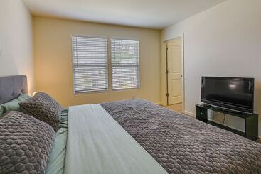 별장 Pfafftown Home ~ 7 Mi To Wake Forest University!
