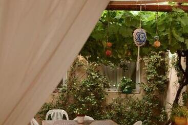 هاستل La Morada Hostal
