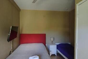 هاستل La Morada Hostal