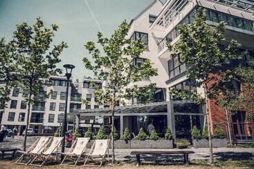 هتل Almond Business & Spa By Grano Gdańsk