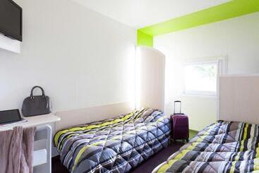 Tip Hotel Cambrai Ex Hotel F1 - Cambrai