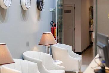 هتل Faias Residence