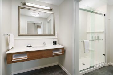 هتل Hampton Inn & Suites Lax El Segundo