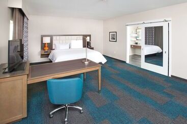 هتل Hampton Inn & Suites Lax El Segundo