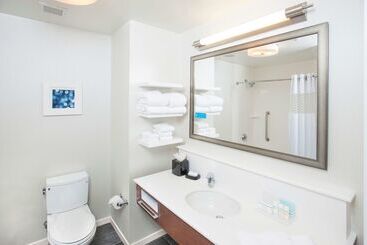 هتل Hampton Inn & Suites Lax El Segundo