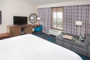 هتل Hampton Inn & Suites Lax El Segundo