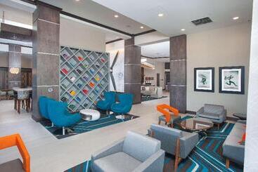 هتل Hampton Inn & Suites Lax El Segundo